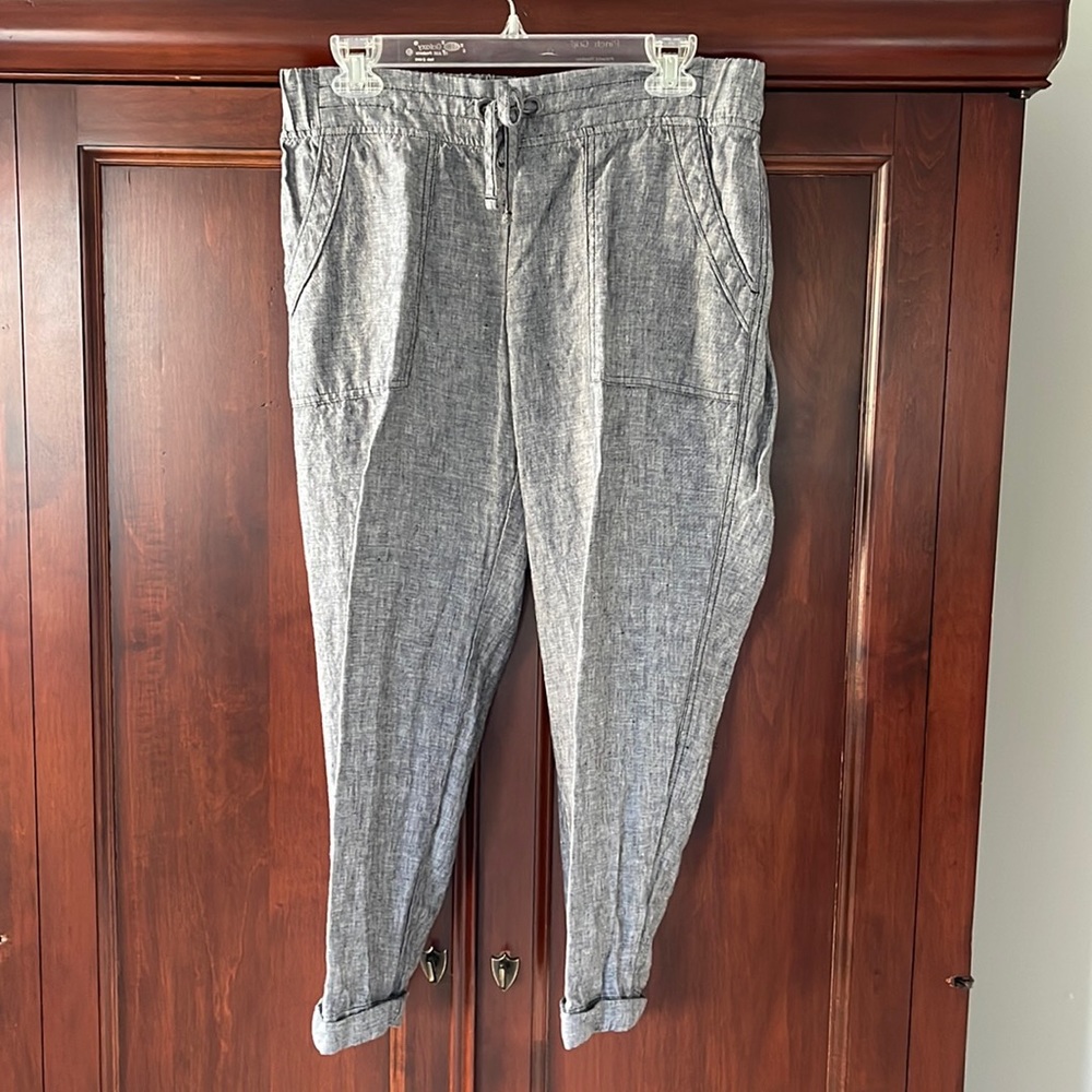 Athleta cropped linen pants - gray, size 8.